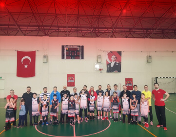 Genç Ege Asistliler Babalara Karşı